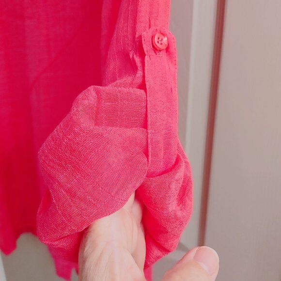 NWT HOT PINK RED CORAL BUTTON DOWN TOP WITH LACE FLORAL PANELS SIZE SMALL - Picture 7 of 12